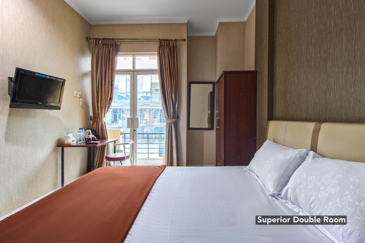 Hotel Arjuna Bekasi Exteriér fotografie