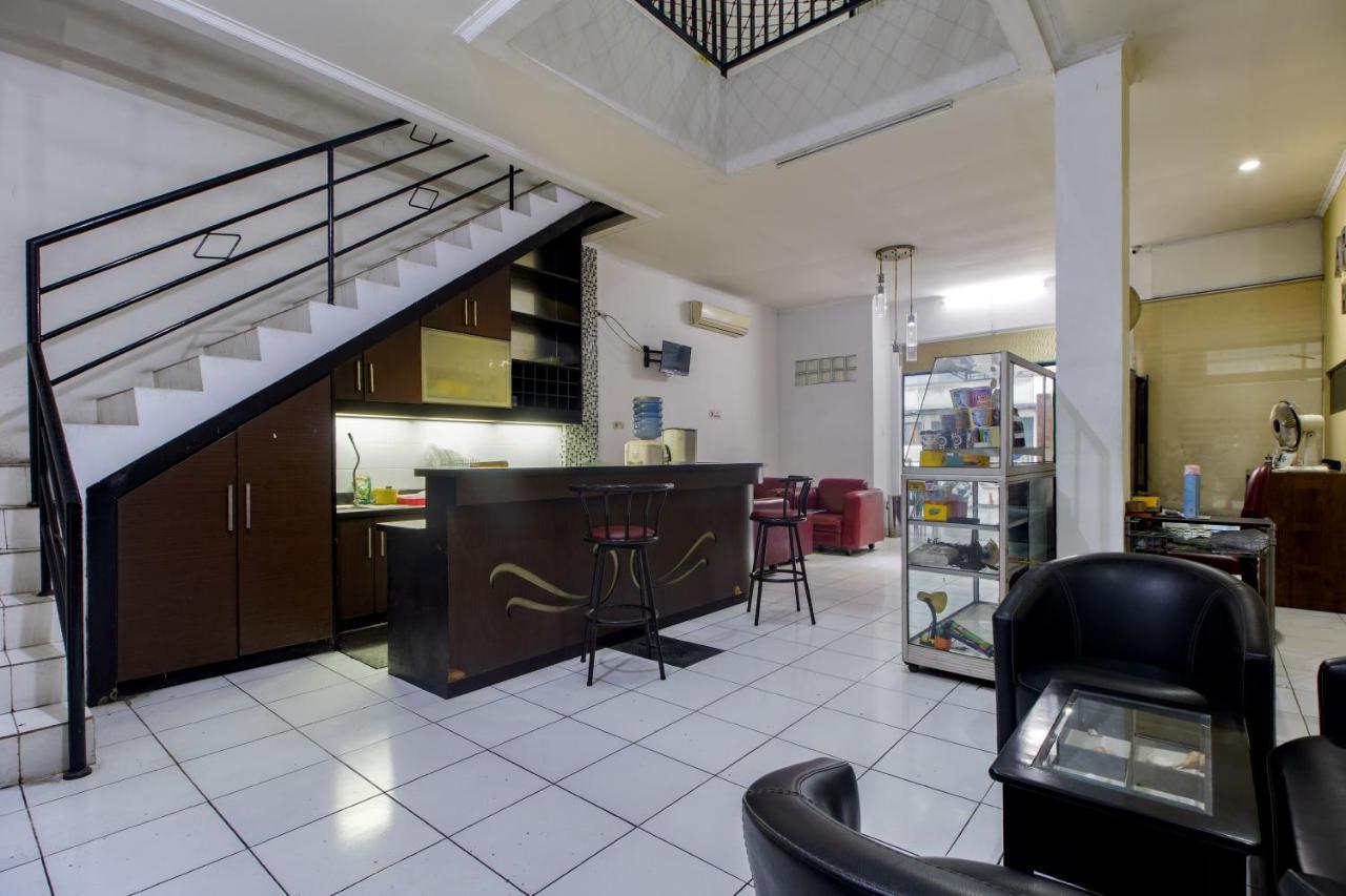 Hotel Arjuna Bekasi Exteriér fotografie